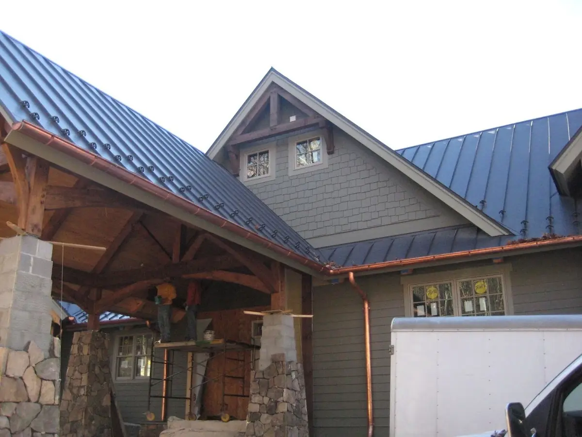 Craftsman Roofing team delivering quality roofing work in Lake Doe Cove